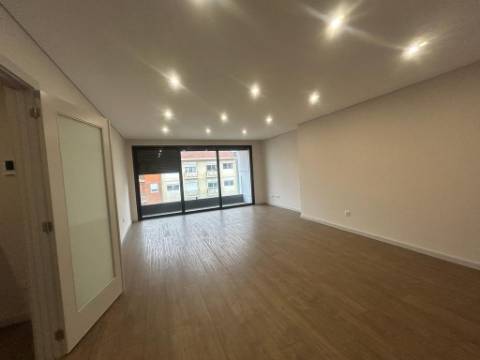 NOVO Apartamento T4 na Boavista com terraço