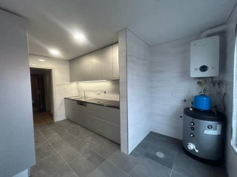 NOVO Apartamento T4 na Boavista com terraço