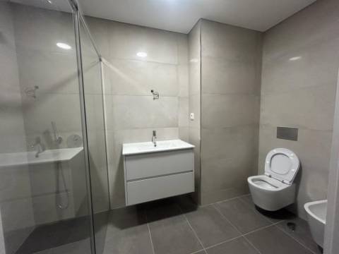 NOVO Apartamento T4 na Boavista com terraço