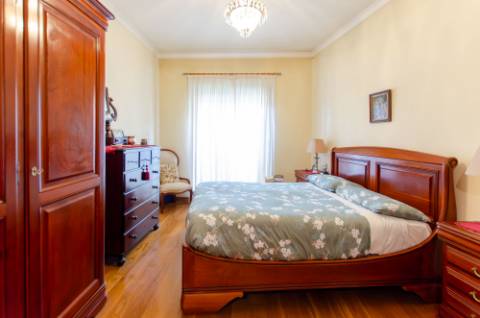 T3 no Luxuoso condomínio Villa Restelo