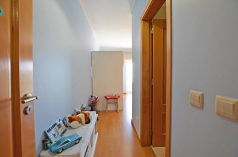 Moradia T4+2 com piscina na Urb. Lombas (São Domingos de Rana)