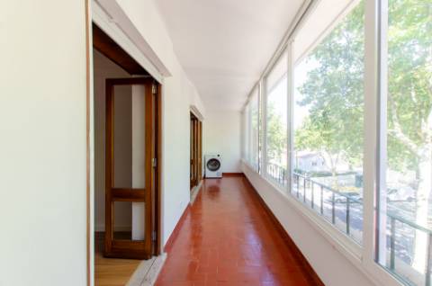 T2 luminoso com vista para a Serra de Sintra | Pai do Vento, Cascais

