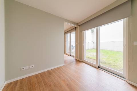 Apartamento T1 com terraço de 53 m2-Glória Studios