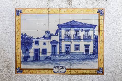 Solar situado no centro de Figueiró dos vinhos, na Praça do Município.