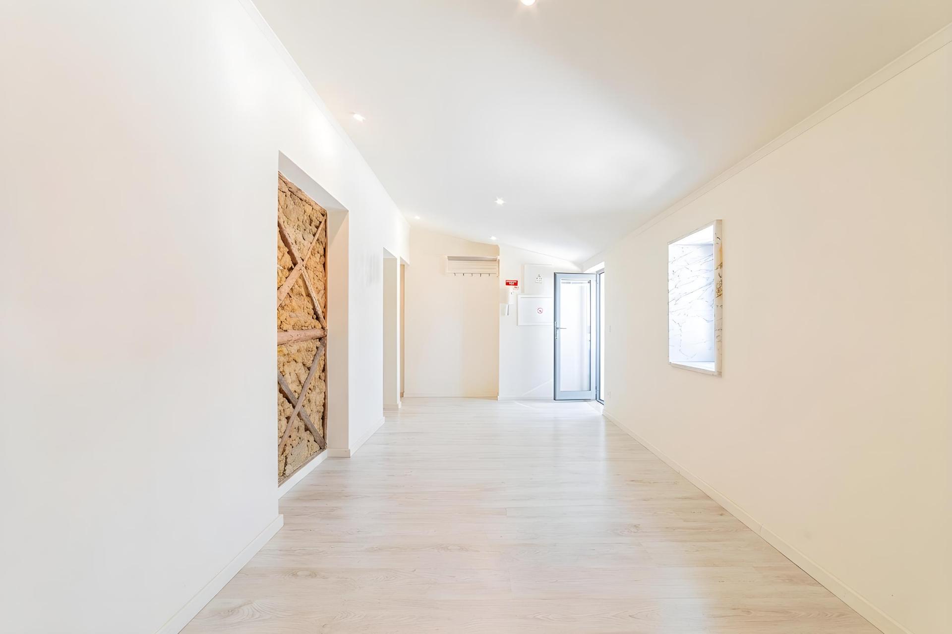T2 Duplex com Vista Deslumbrante sobre o Tejo Entre Alfama e Graça