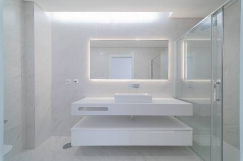 T3 Elegante com Varandas, Estacionamento e Acabamentos de Luxo - Viva com Vista e Conforto