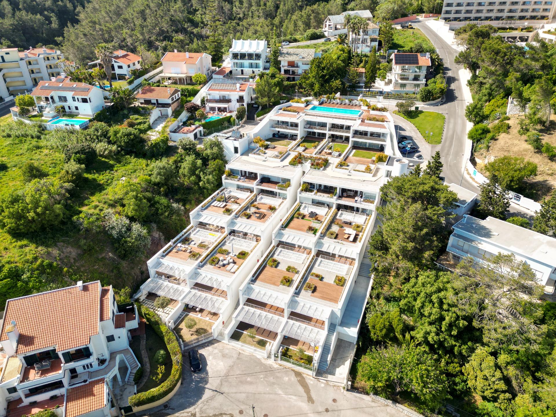Apartamento com Jardim Privado de 38 m² e Acesso Direto, em Condomínio Exclusivo em Sesimbra