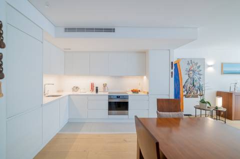 Apartamento com Jardim Privado de 38 m² e Acesso Direto, em Condomínio Exclusivo em Sesimbra