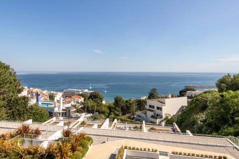 Apartamento com Jardim Privado de 38 m² e Acesso Direto, em Condomínio Exclusivo em Sesimbra