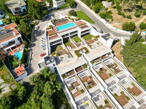 Apartamento com Jardim Privado de 38 m² e Acesso Direto, em Condomínio Exclusivo em Sesimbra