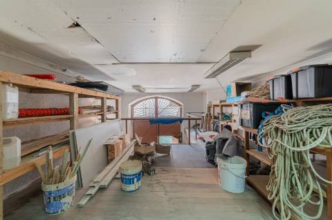 Espaço com potencial único para transformação em loft contemporâneo