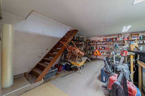 Espaço com potencial único para transformação em loft contemporâneo