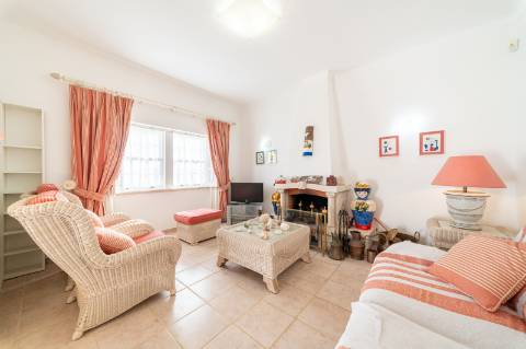 Moradia T3 com Jardim e Piscina entre Mafra e Ericeira