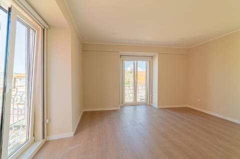 T1 no 2º Piso - Apartamento Renovado no Centro Histórico