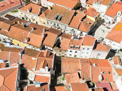 Prédio - Oportunidade de Reabilitação no Centro Histórico do Seixal- Vista Rio