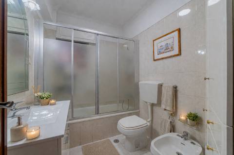 Apartamento T3 com 144m2 na Amoreira, Alcabideche
