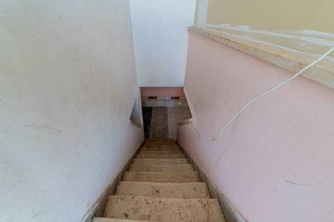 Oportunidade de Investimento a 5 minutos de Lisboa | Loja com 80m²