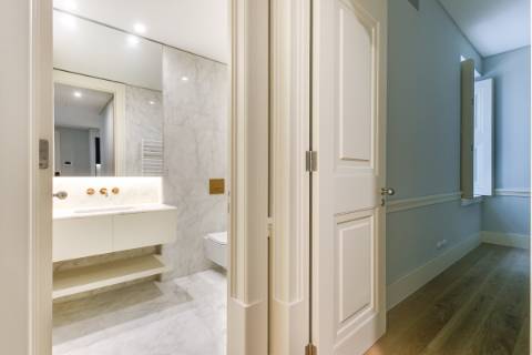 Apartamento T2 para venda na Praça Dom Pedro IV