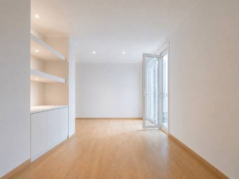 Apartamento T3 nas Avenidas Novas