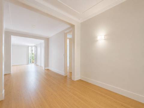 Apartamento T3 nas Avenidas Novas