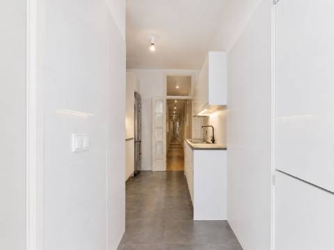 Apartamento T3 nas Avenidas Novas
