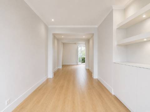 Apartamento T3 nas Avenidas Novas