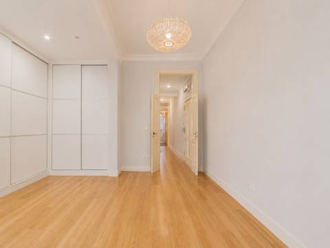 Apartamento T3 nas Avenidas Novas