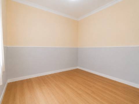 Apartamento T3 nas Avenidas Novas
