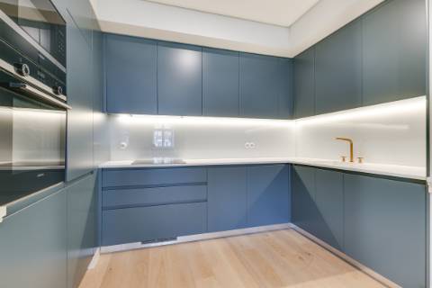 Sofisticado Apartamento T2 Novo no Rossio com Vista Privilegiada sobre Lisboa