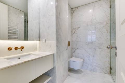 Sofisticado Apartamento T2 Novo no Rossio com Vista Privilegiada sobre Lisboa