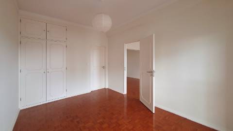 Apartamento T1 para arrendamento, no Lumiar, Lisboa.