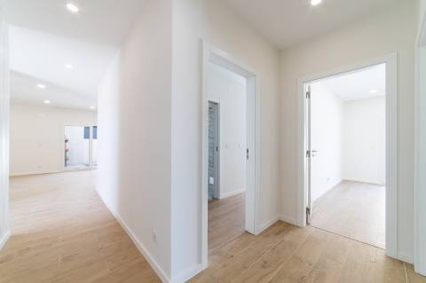Moradia Exclusiva de Arquitetura Contemporânea, Conforto, Elegância e Localização de Excelência
