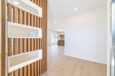 Moradia Exclusiva de Arquitetura Contemporânea, Conforto, Elegância e Localização de Excelência