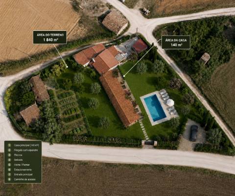 Terreno 1840 m2 com Habitação para recuperar