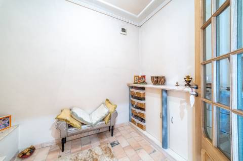 Exclusivo Apartamento T5 no Real Forte com Vista Panorâmica sobre o Rio Tejo