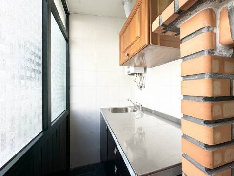 Moradia T3 com Garagem para Autocaravana, próxima das Praias de Peniche