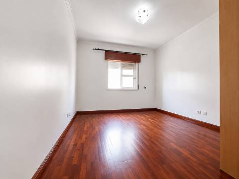Apartamento T2 na Tapada das Mercês