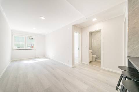 T2 Remodelado Em Benfica