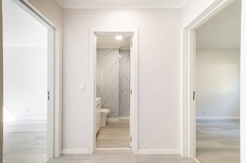T2 Remodelado Em Benfica