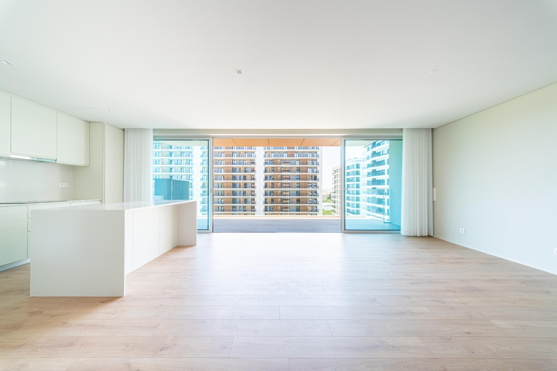 Apartamento T3 Novo no Exclusivo Condomínio MONVIEW- Miraflores
