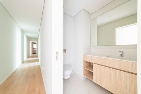 Apartamento T3 Novo no Exclusivo Condomínio MONVIEW- Miraflores
