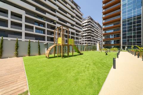 Apartamento T3 Novo no Exclusivo Condomínio MONVIEW- Miraflores
