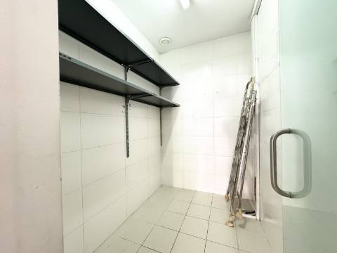 Arrendamento Loja localizada em zona Prime de Telheiras