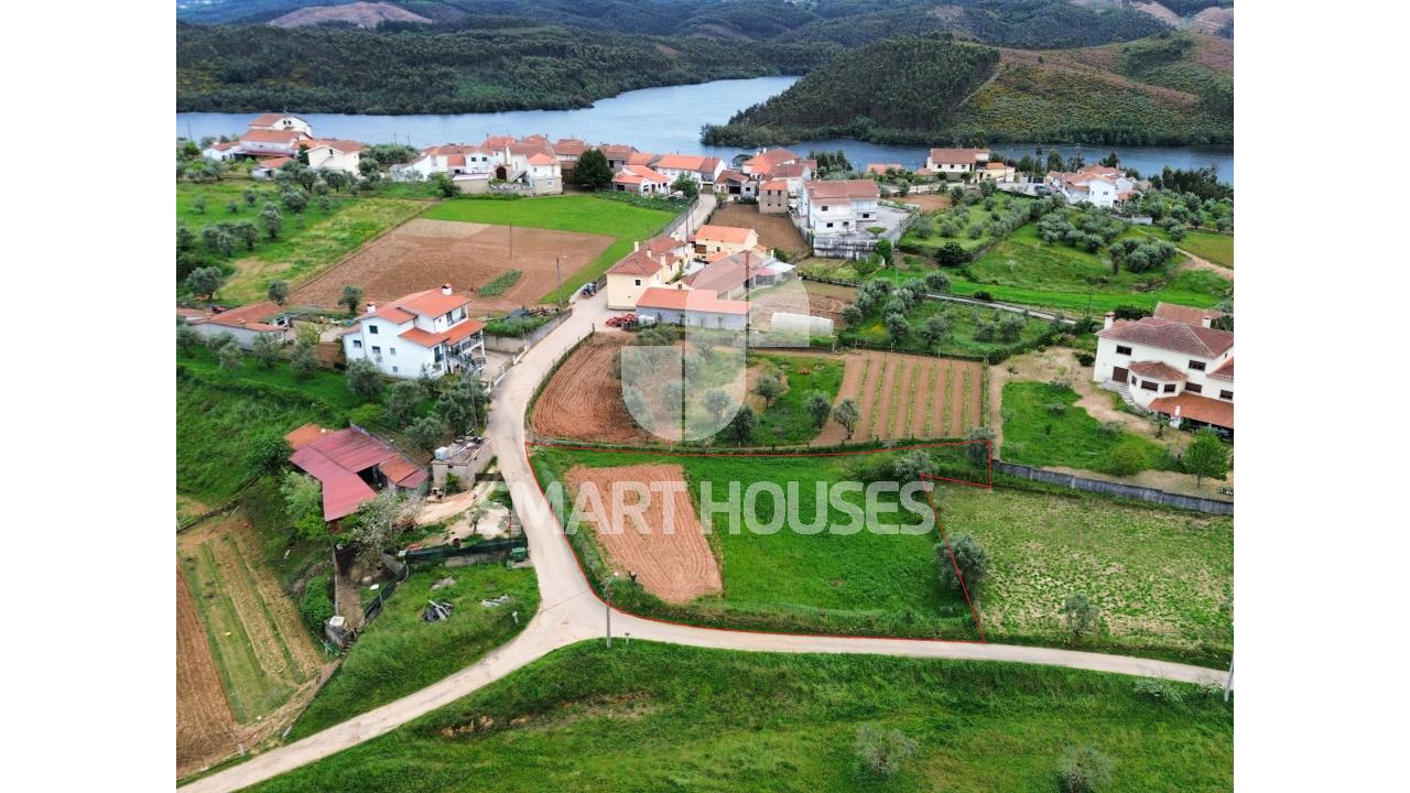 Terreno para construção nas Fronhas (S. Martinho...