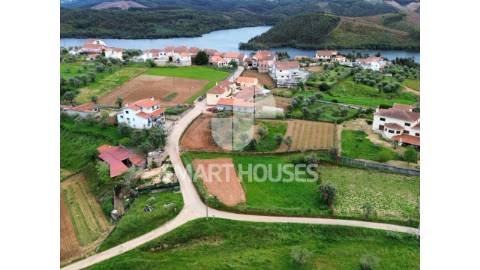 Terreno para construção nas Fronhas (S. Martinho...