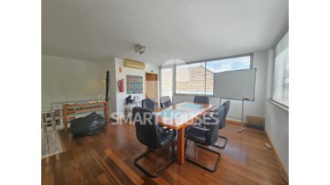 Escritório duplex localizado no centro de...