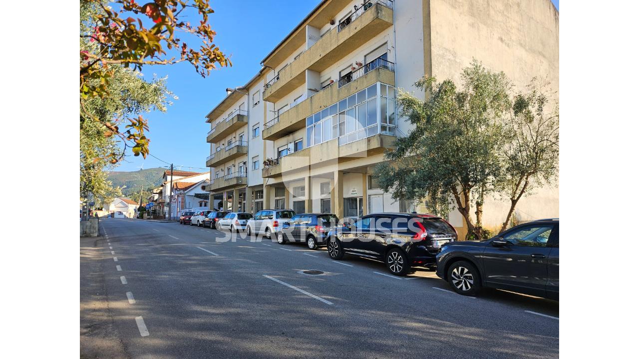 ARRENDA: Loja comercial em localização central na...