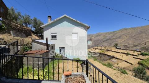 Moradia T4 no Soito da Ruiva (Pomares, Arganil)...