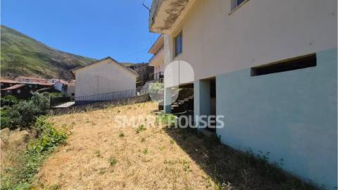 Moradia T4 no Soito da Ruiva (Pomares, Arganil)...