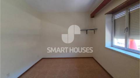 Moradia T4 no Soito da Ruiva (Pomares, Arganil)...